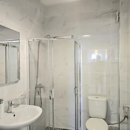 Sea Breeze Appartamento Sarandë
